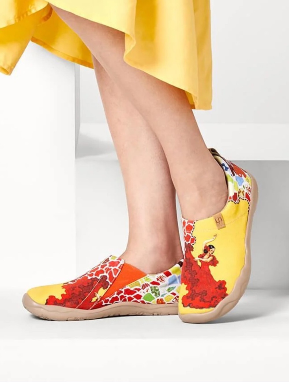 UIN Viva La Vida Comfort Slip-On Sneakers in Yellow Spanish dancer in Red